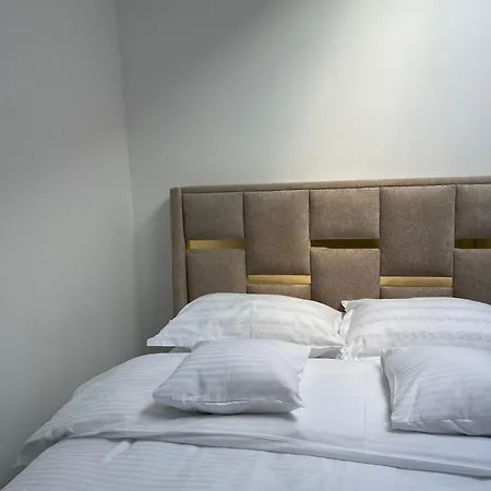 Prestige - Luxury كلوج-نابوكا